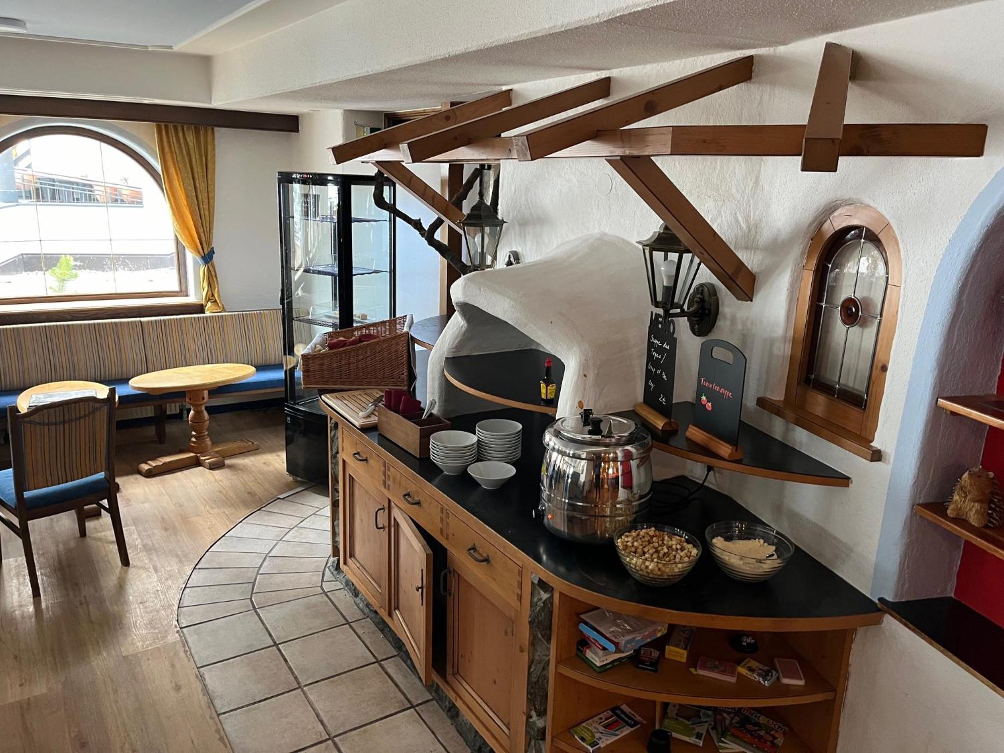 Tieflehner Hof Pitztalhaus Hotel ザンクト・レオンハルト・イム・ピッツタール エクステリア 写真