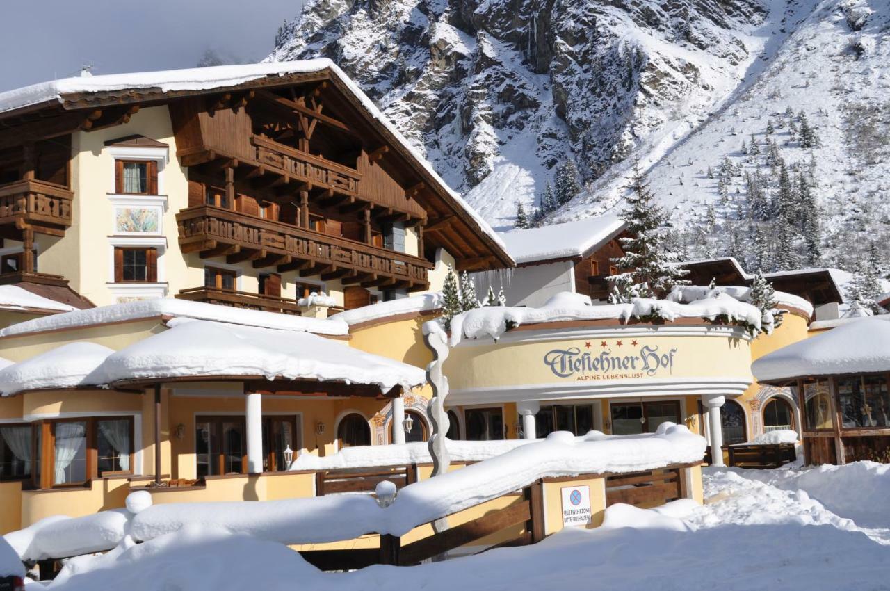 Tieflehner Hof Pitztalhaus Hotel ザンクト・レオンハルト・イム・ピッツタール エクステリア 写真